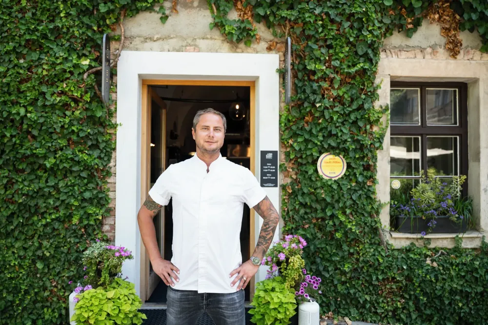 Gastronomie jako životní styl: Jak Petr Heneš a Long Story Short mění pravidla eventového byznysu